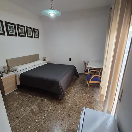 Bon Lloc Otel