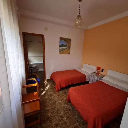 Bon Lloc Hotel 2*